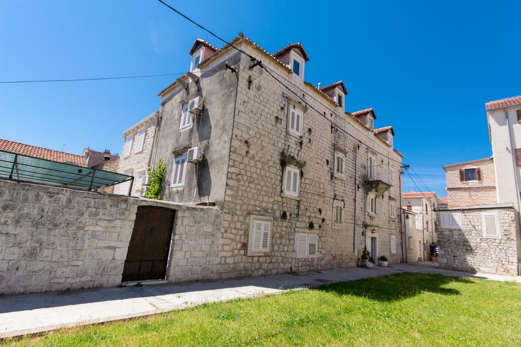 Top-Floor Apartment In Trogir Center Exterior photo