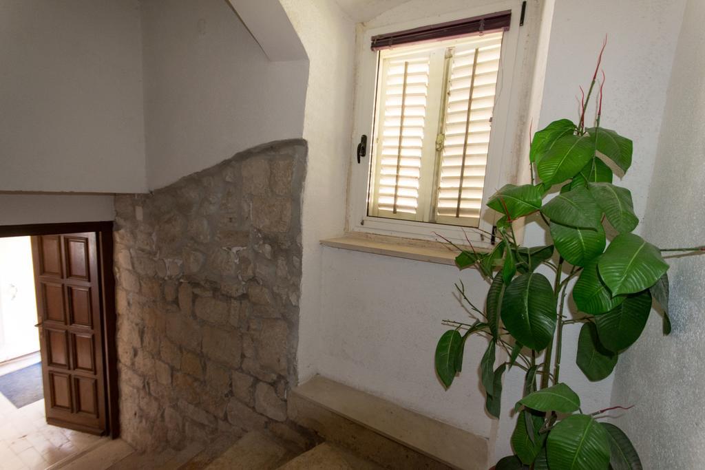Top-Floor Apartment In Trogir Center Exterior photo