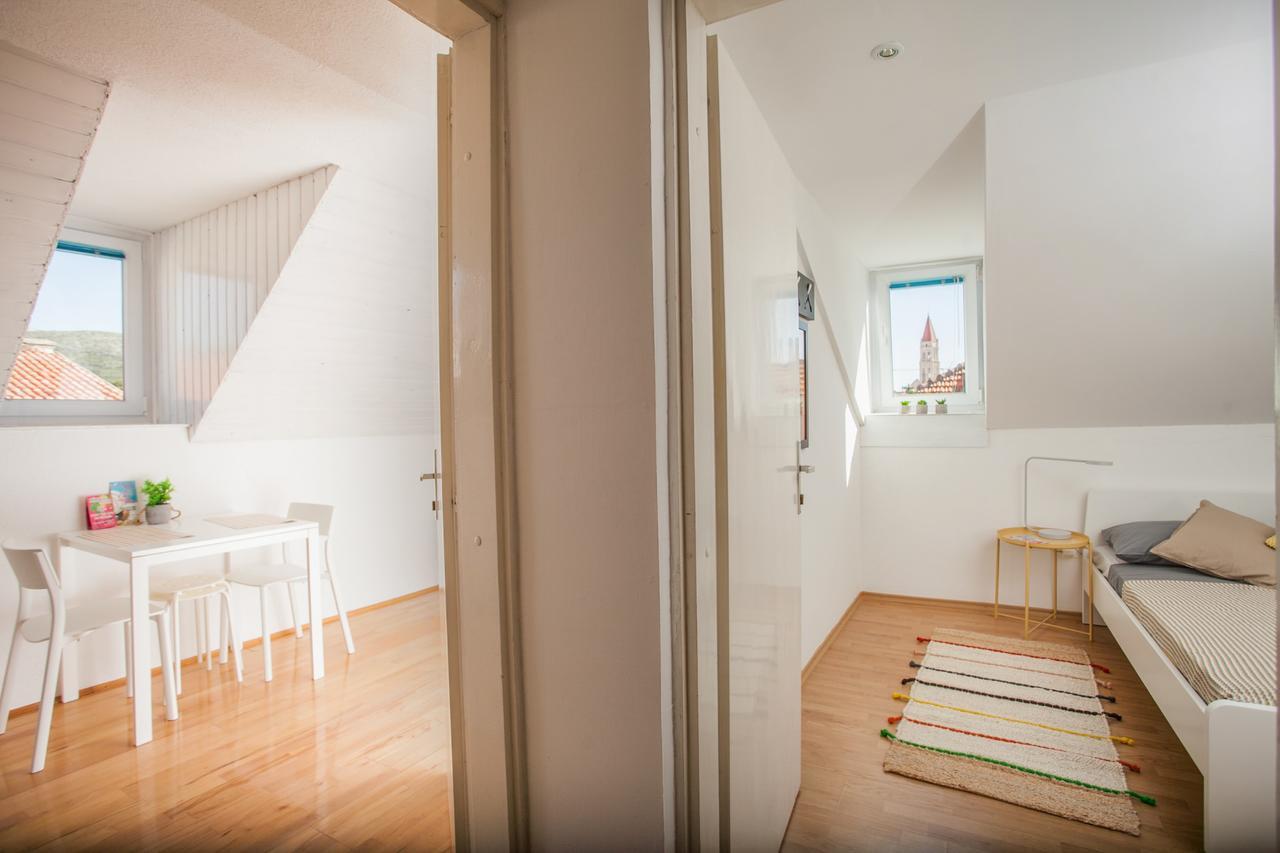 Top-Floor Apartment In Trogir Center Exterior photo